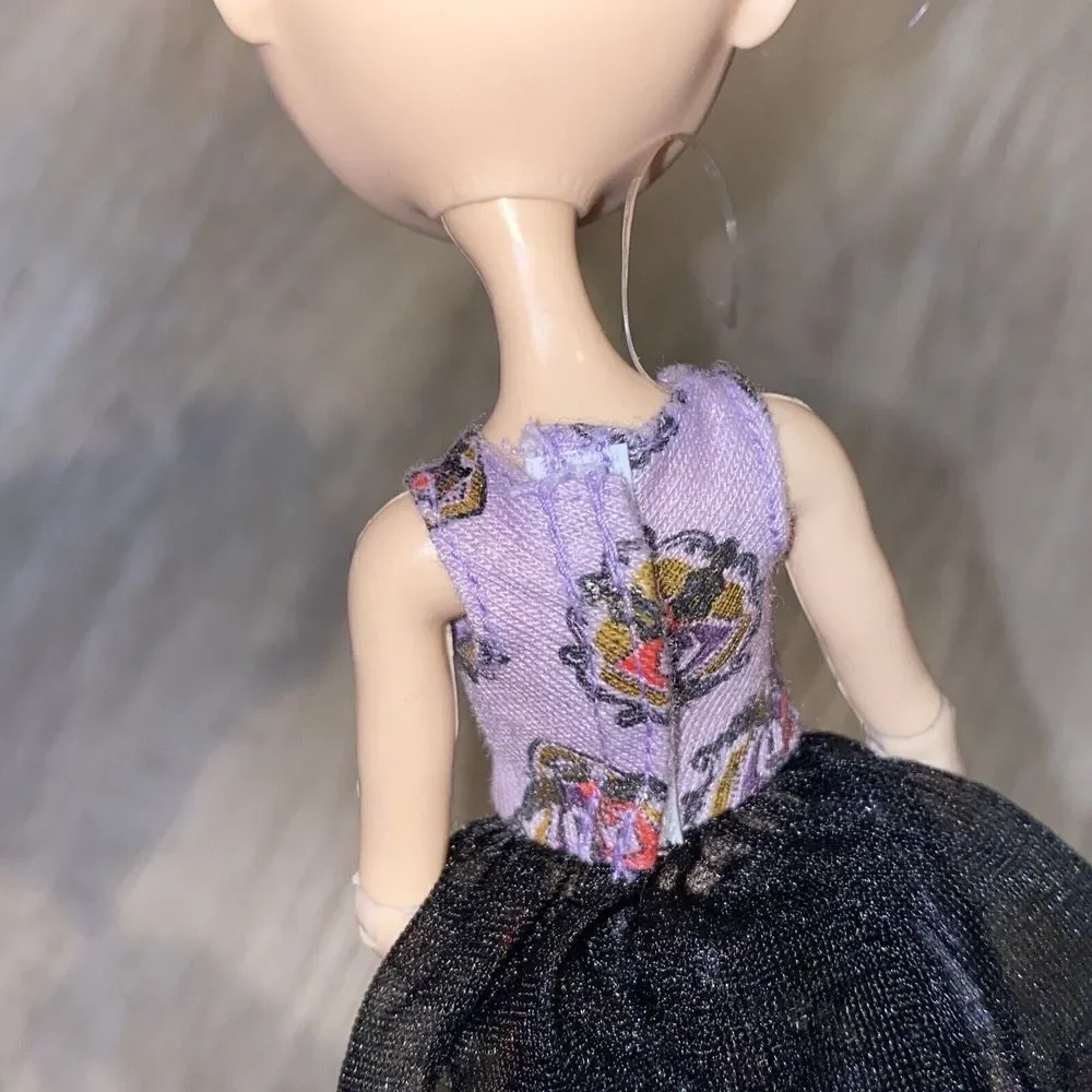 Ever After High RAVEN Queen School Spirit Doll